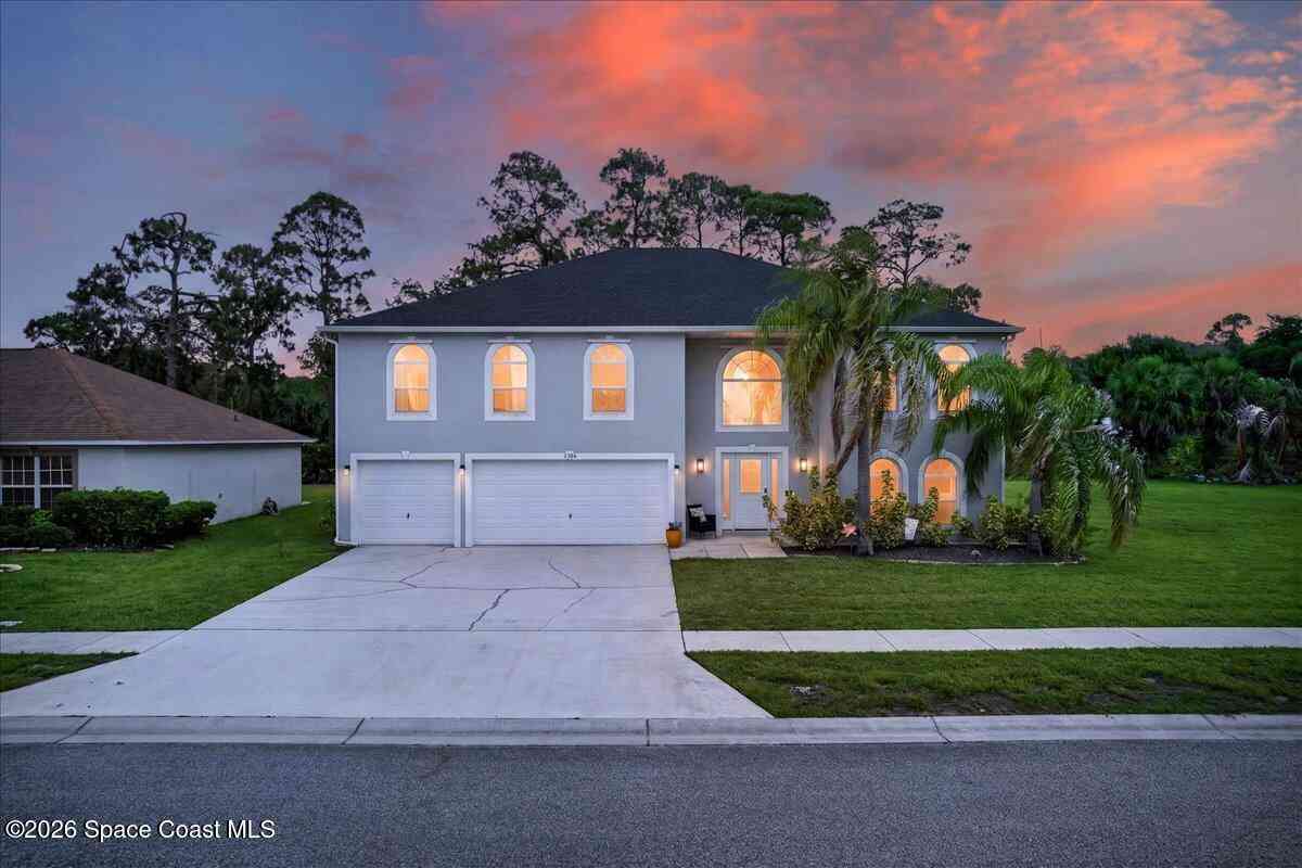Homes For Sale - 1604 La Maderia Drive<br/> Palm Bay, FL 32908