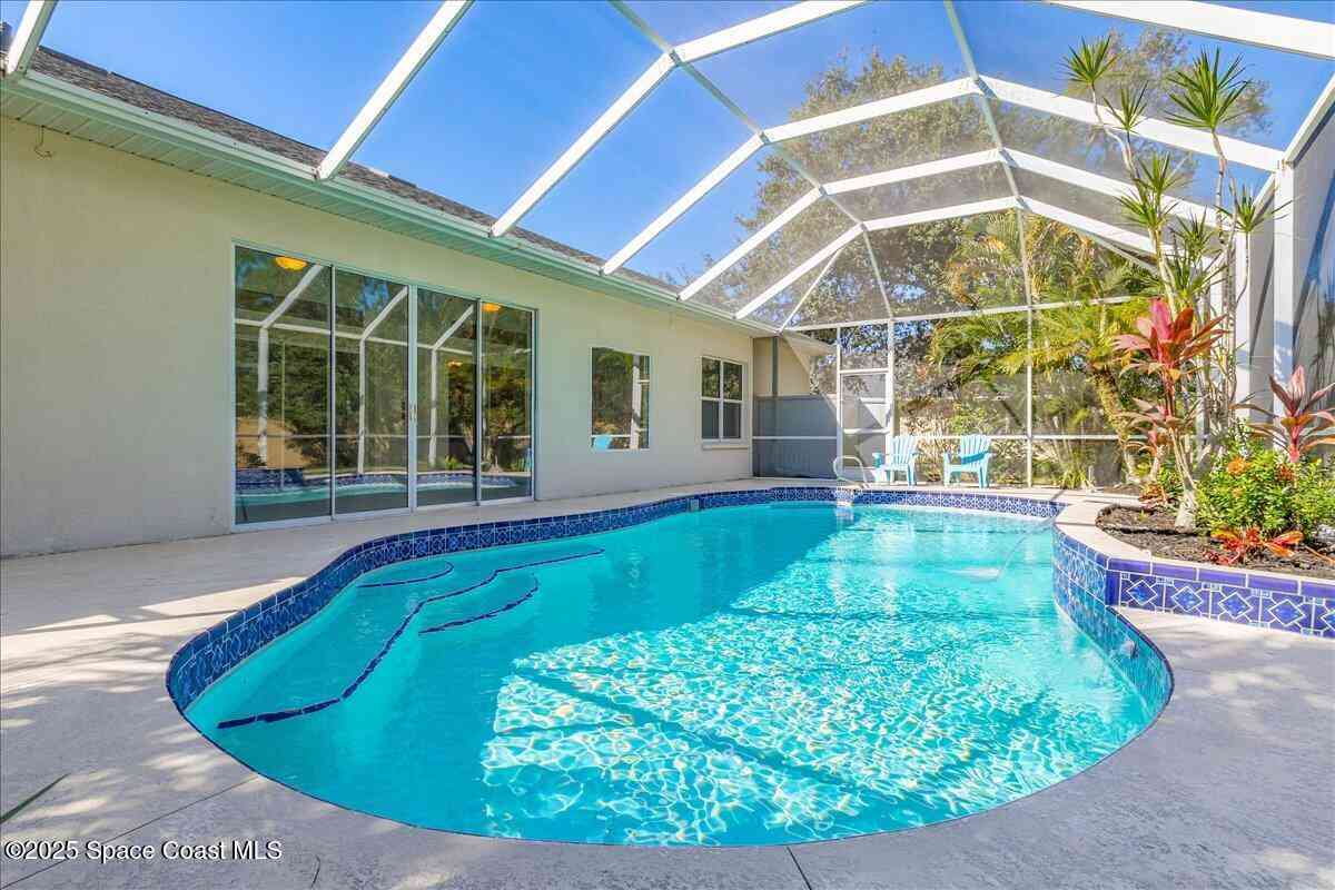 Homes For Sale - 3639 Meadowlark Way<br/> Melbourne, FL 32904