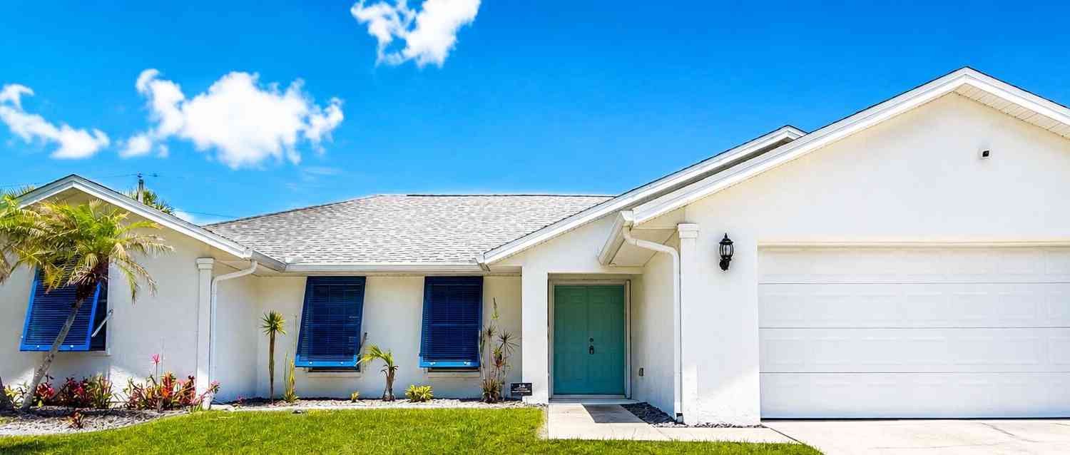 Homes For Sale - 371 Narragansett Street<br/> Palm Bay, FL 32907