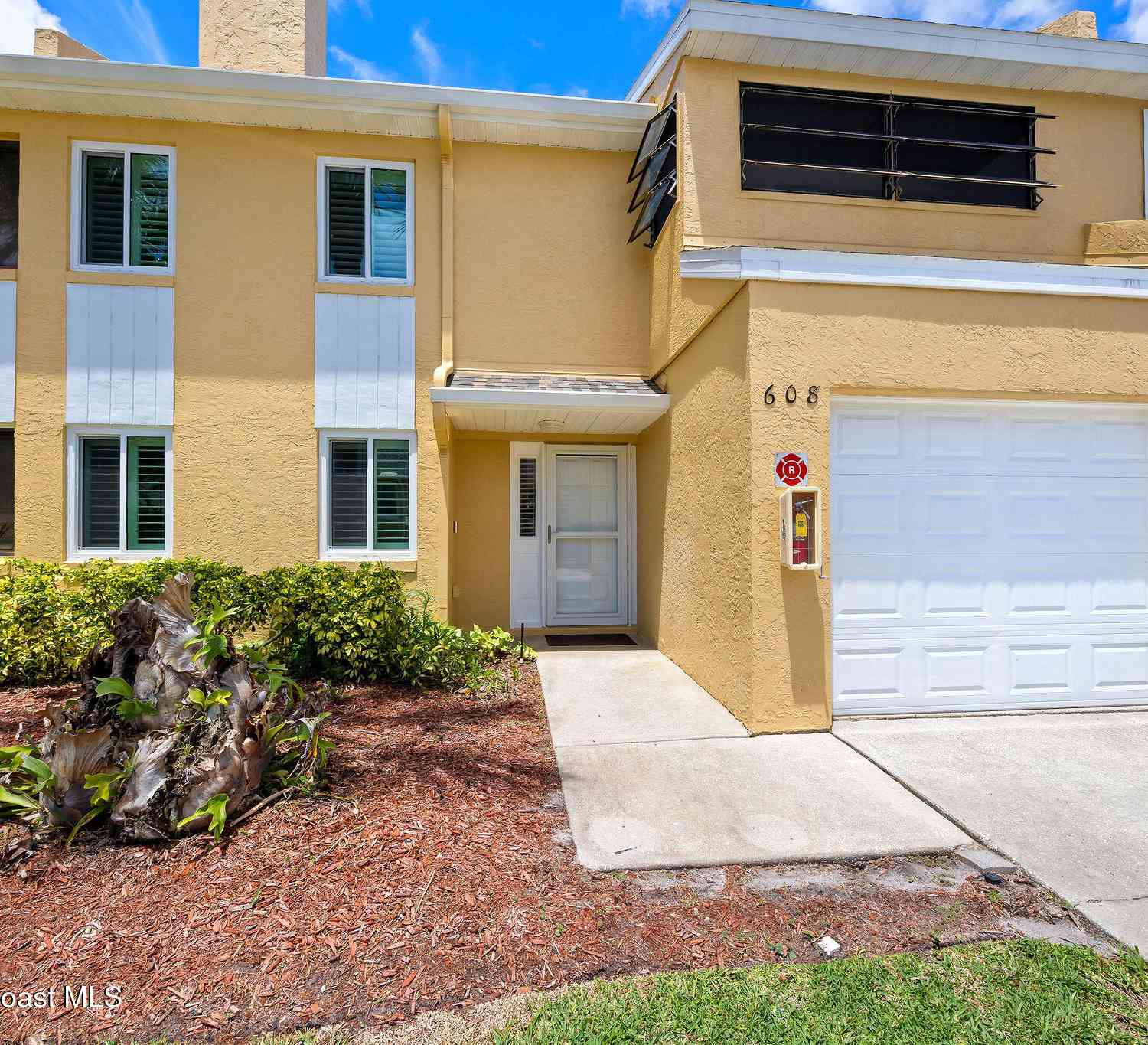 Townhouse For Sale - 608 Cedar Side Circle<br/> Palm Bay, FL 32905