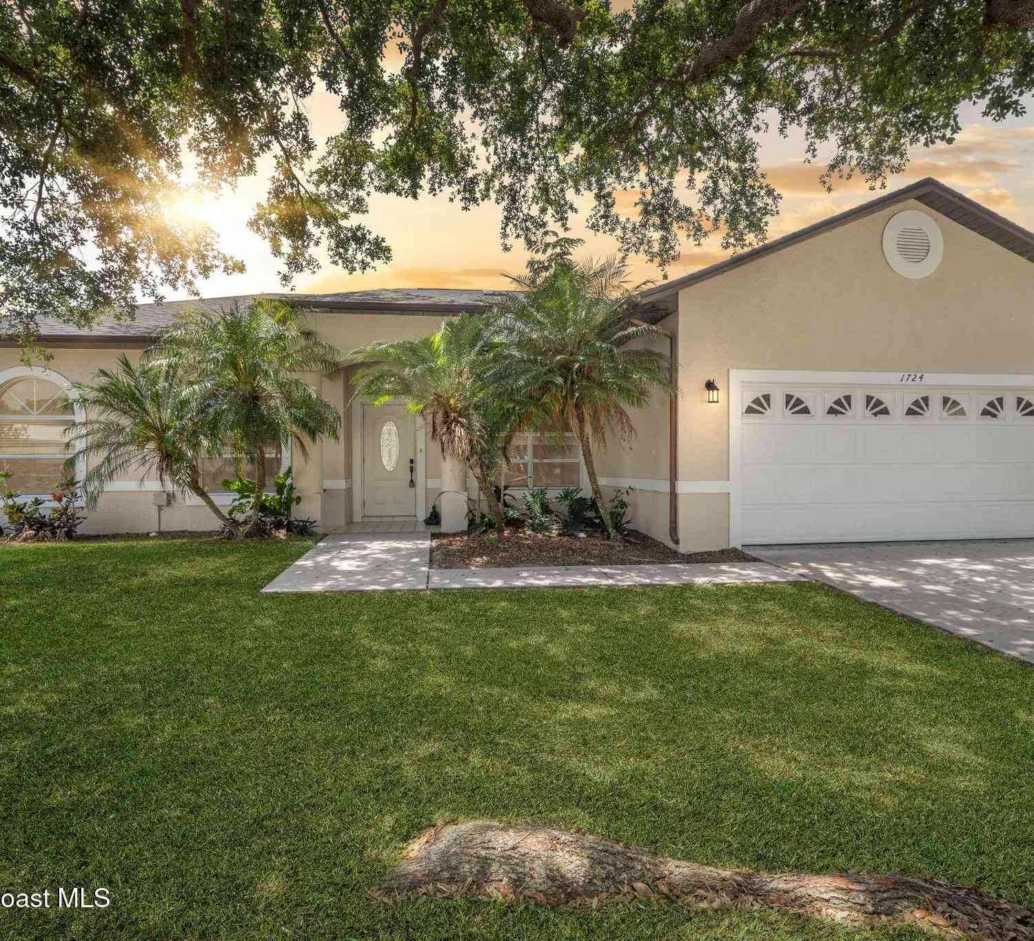 Homes For Sale - 1724 Barker Street<br/> Palm Bay, FL 32907