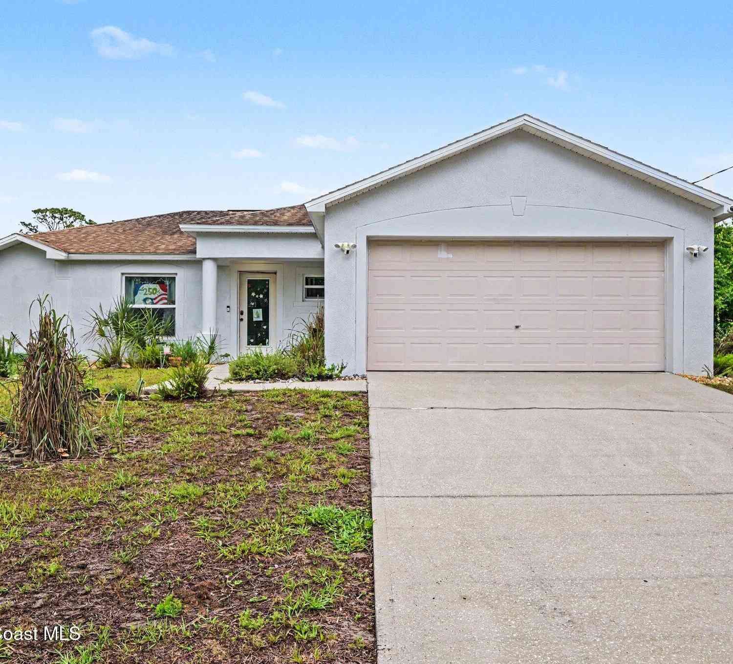 Homes For Sale - 6905 Bentley<br/> Cocoa, FL 32927
