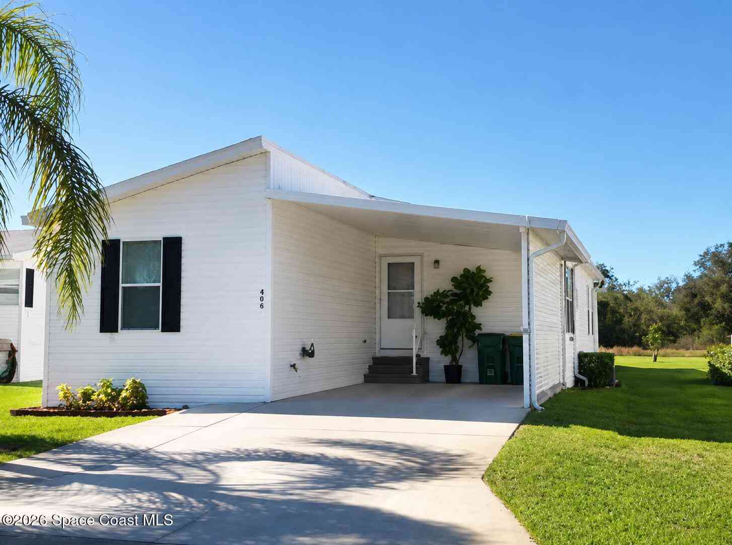 Mobile Home For Sale - 385 Outer Drive<br/> Cocoa, FL 32926