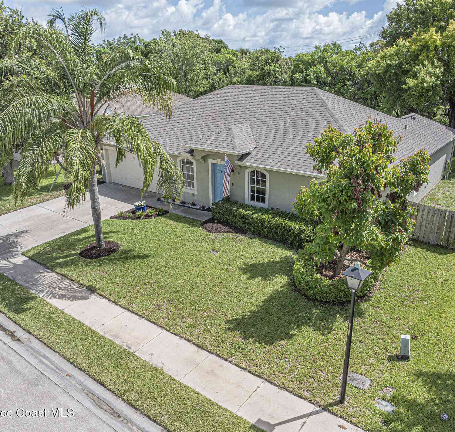 Homes For Sale - 6029 Ridge Lake Circle<br/> Indian River County, Vero Beach, FL 32967