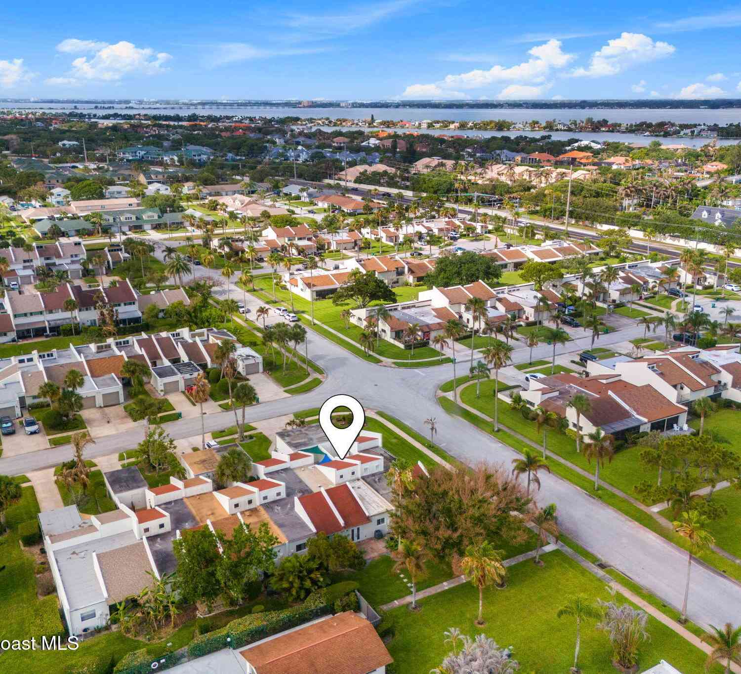 Townhouse For Sale - 420 Hawthorne Court<br/> Brevard County, Indian Harbour Beach, FL 32937