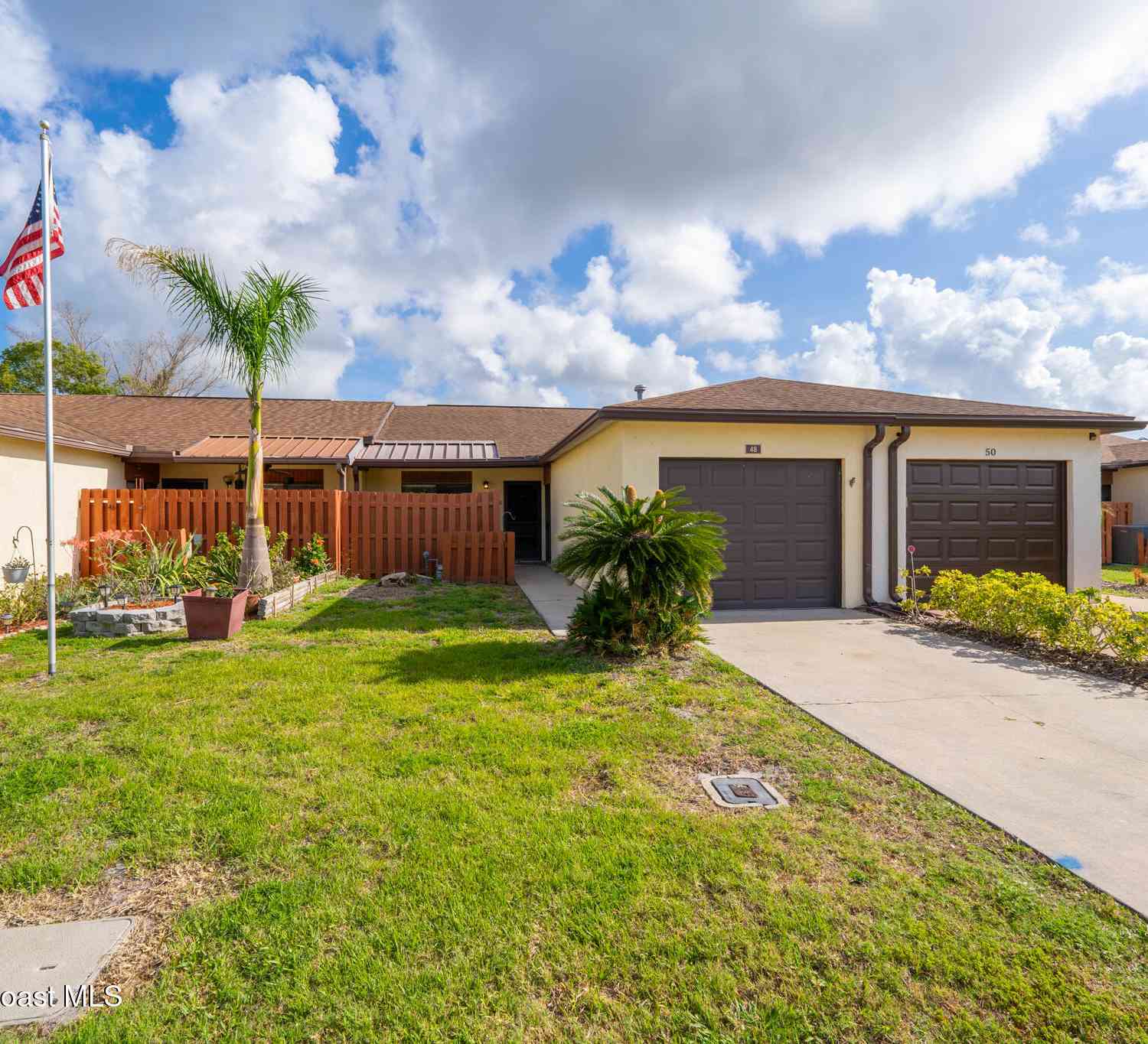 Townhouse For Sale - 48 Hepburn Place<br/> Merritt Island, FL 32953