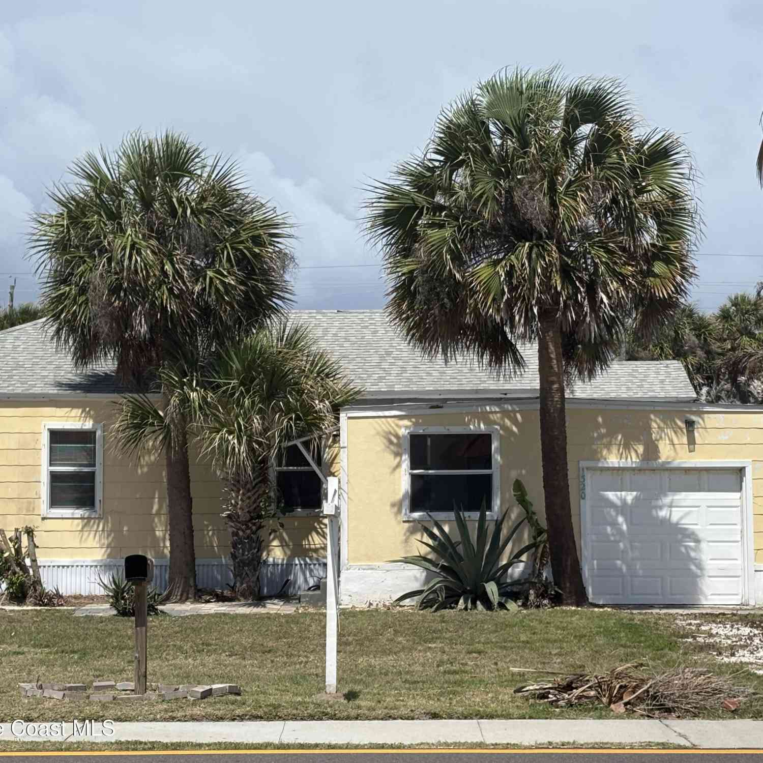 Homes For Rent - 1320 S Atlantic Avenue<br/> Cocoa Beach, FL 32931