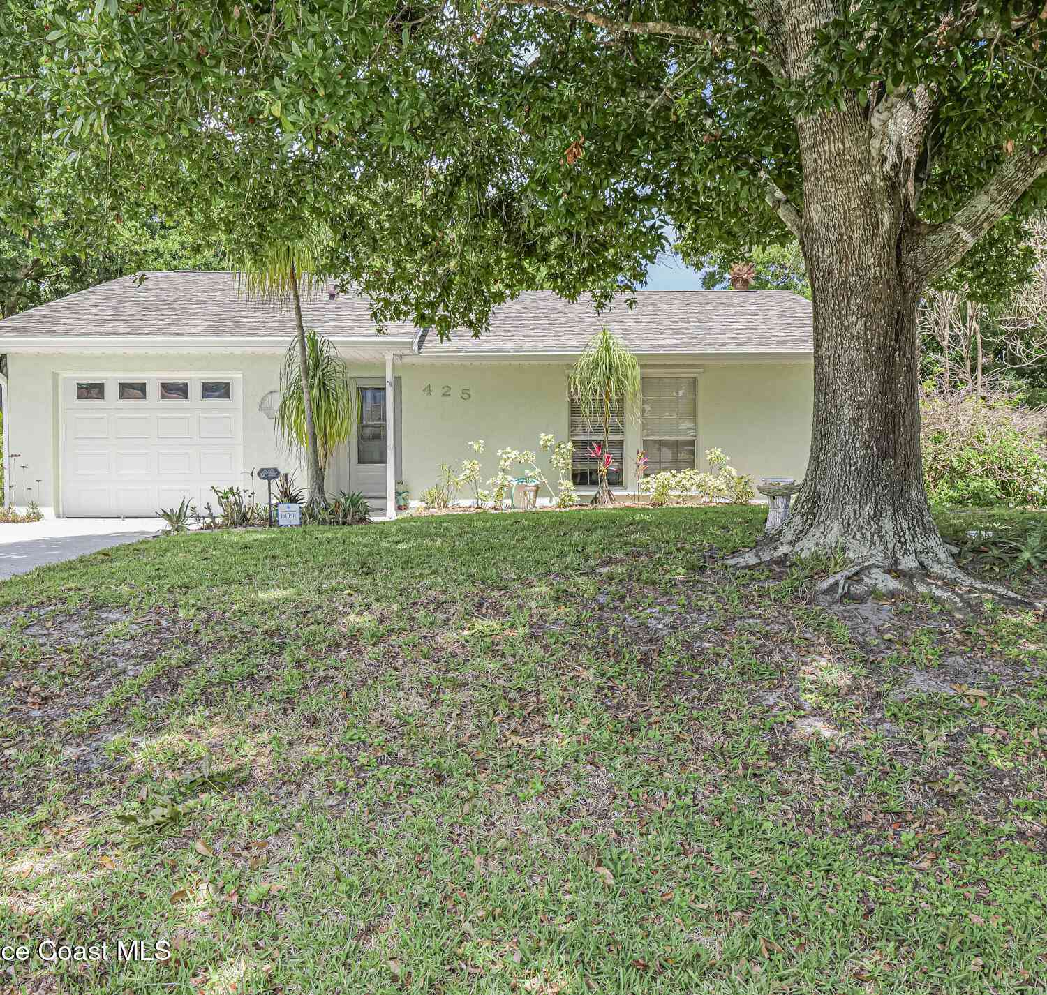 Homes For Sale - 425 Banyan Street<br/> Sebastian, FL 32958