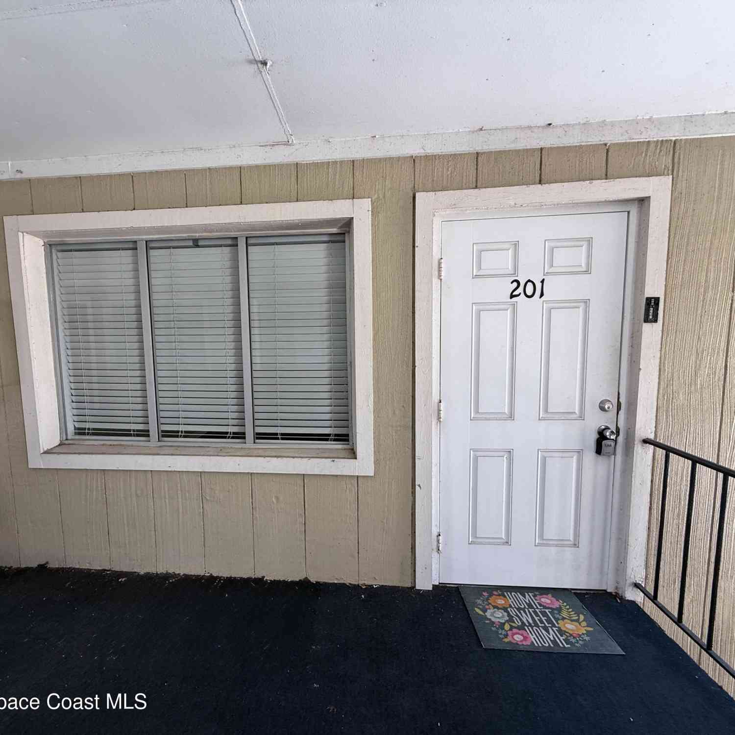 Condo For Sale - 4304 London Town Road #B201<br/> Titusville, FL 32796