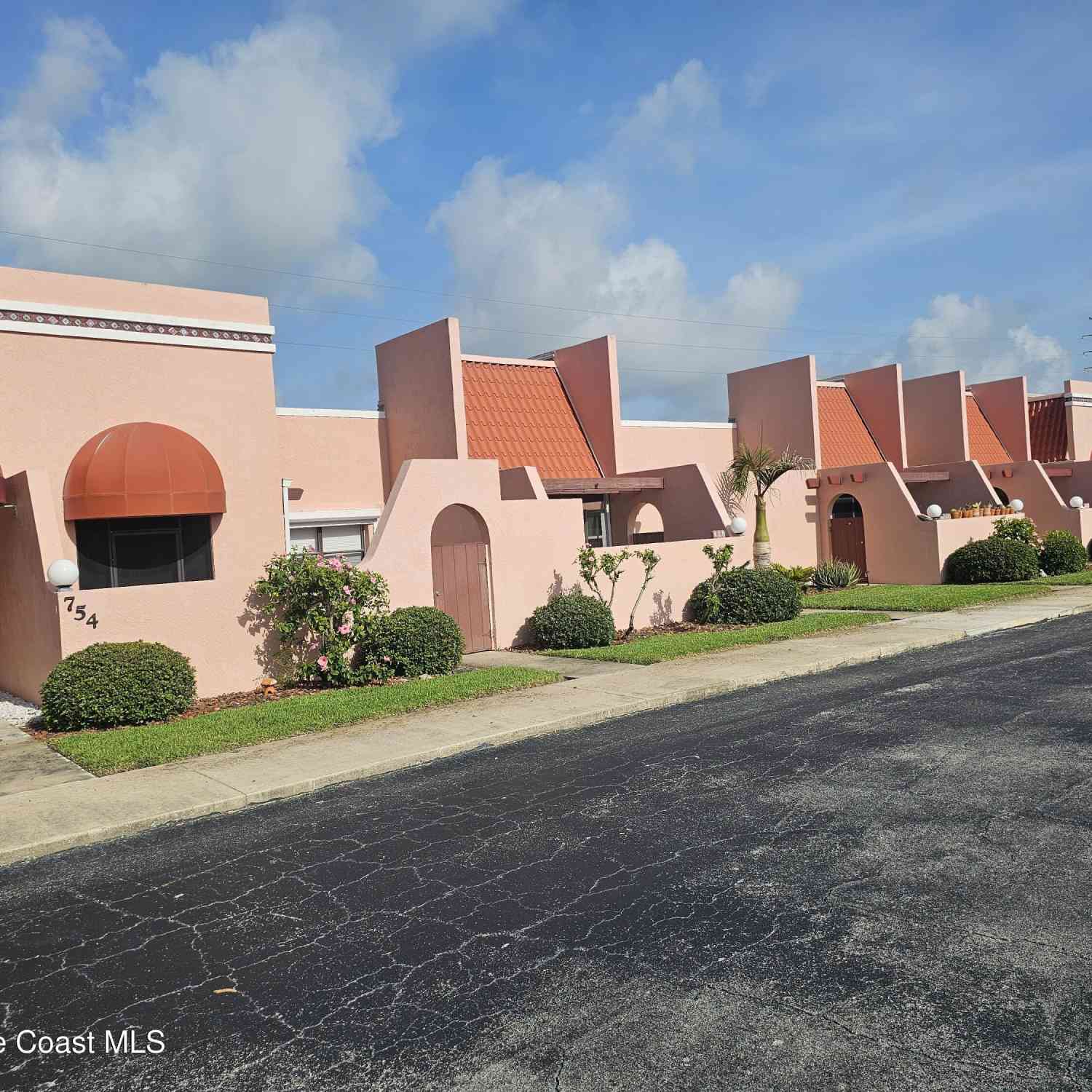 Condo For Rent - 754 S Orlando Avenue #206<br/> Cocoa Beach, FL 32931