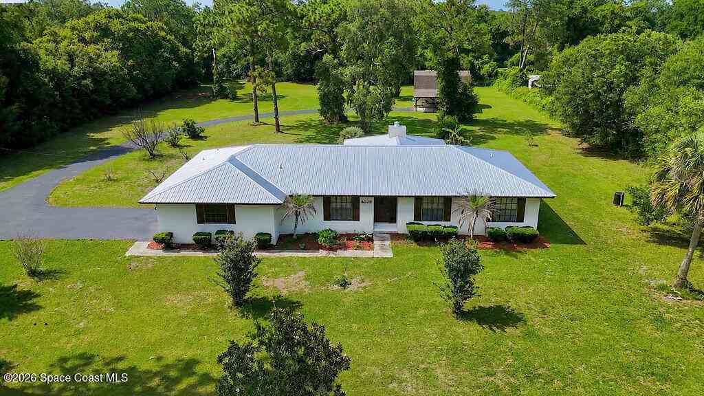 Homes For Sale - 4028 Mc Cullough Road<br/> Mims, FL 32754