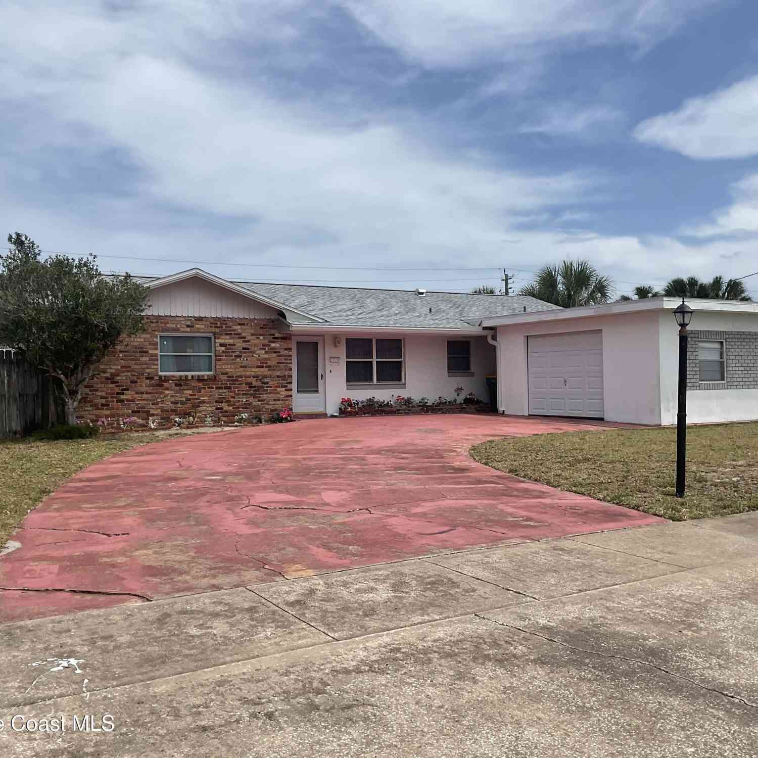 Homes For Sale - 1410 Fiddler Avenue<br/> Merritt Island, FL 32952