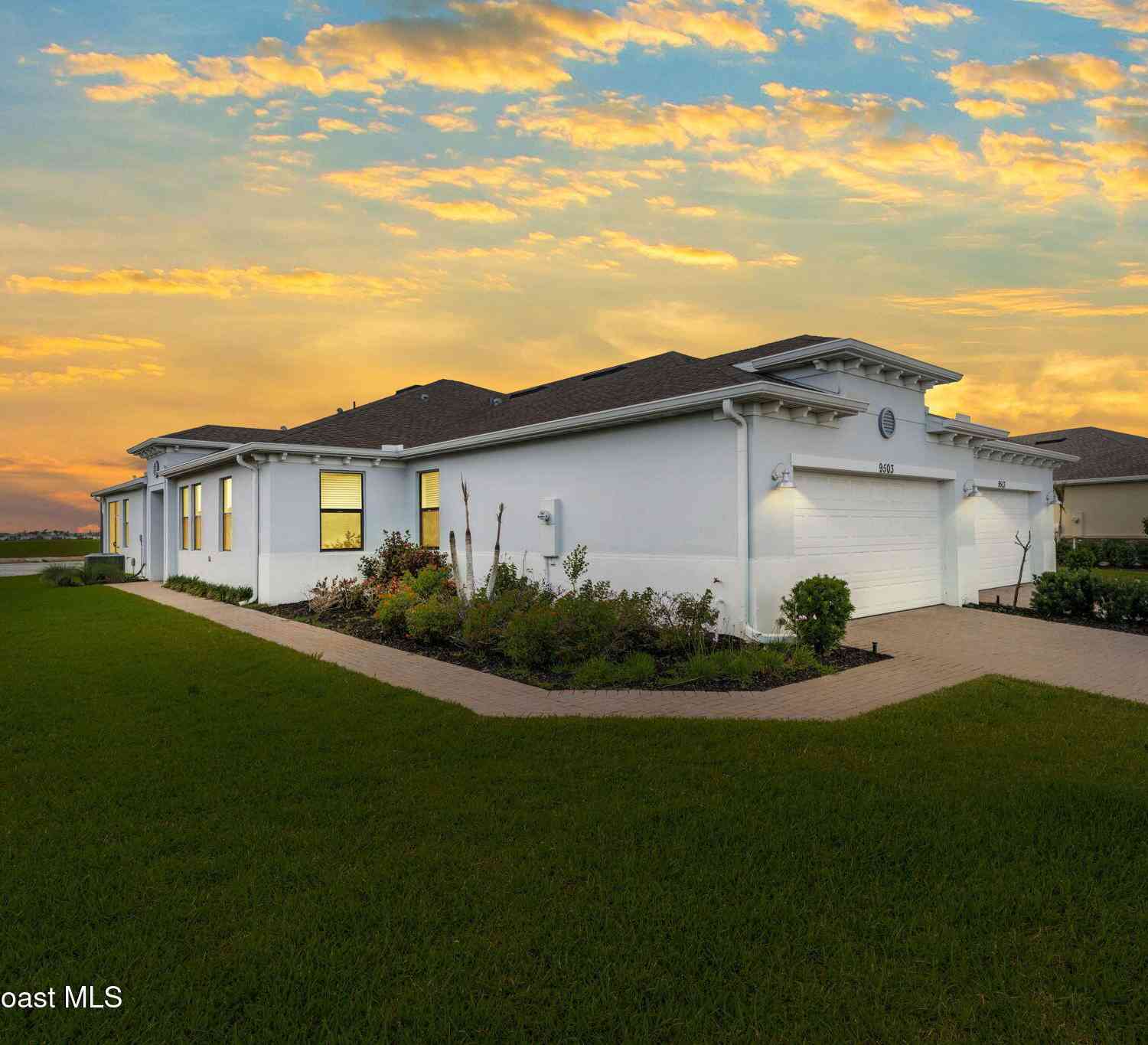 Homes For Sale - 9503 Alister Drive<br/> Melbourne, FL 32940