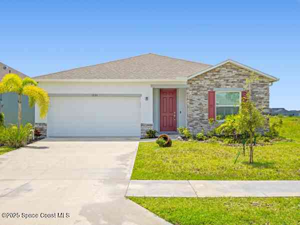 Homes For Sale - 1226 Kylar Drive<br/> Palm Bay, FL 32907