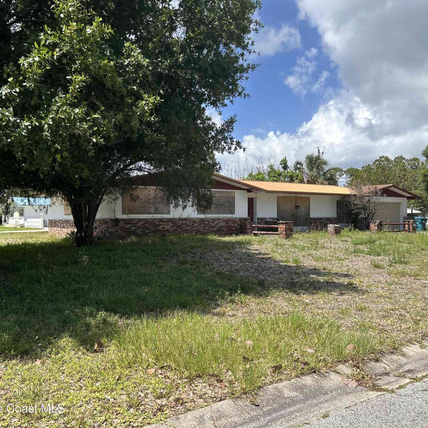 Homes For Sale - 909 Hall Street<br/> Melbourne, FL 32901