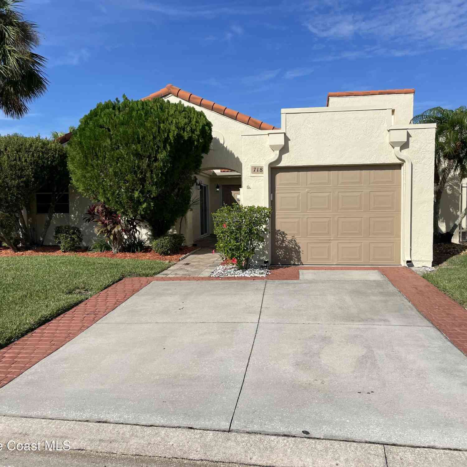 Homes For Sale - 718 Pine Island Drive<br/> Melbourne, FL 32940