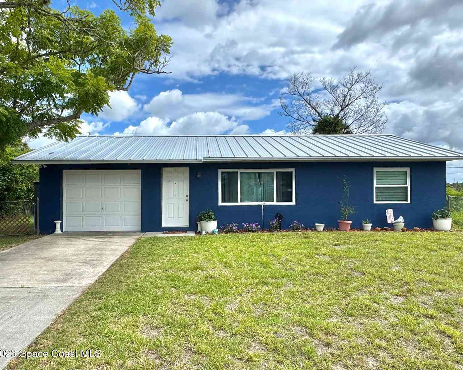 Homes For Sale - 1823 Red Bud Circle<br/> Palm Bay, FL 32907