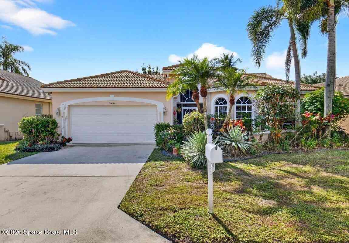 Homes For Sale - 9436 Lago Drive<br/> Boynton Beach, FL 33426