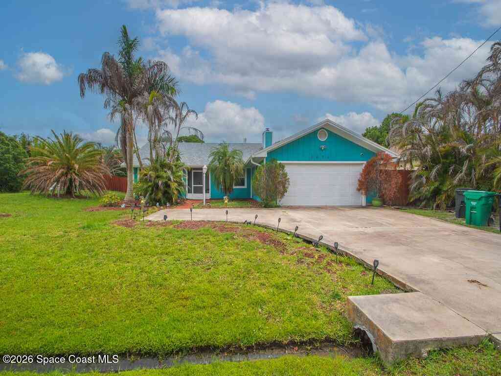Homes For Sale - 2674 SE Tiffany Avenue<br/> Saint Lucie County, Port St. Lucie, FL 34952