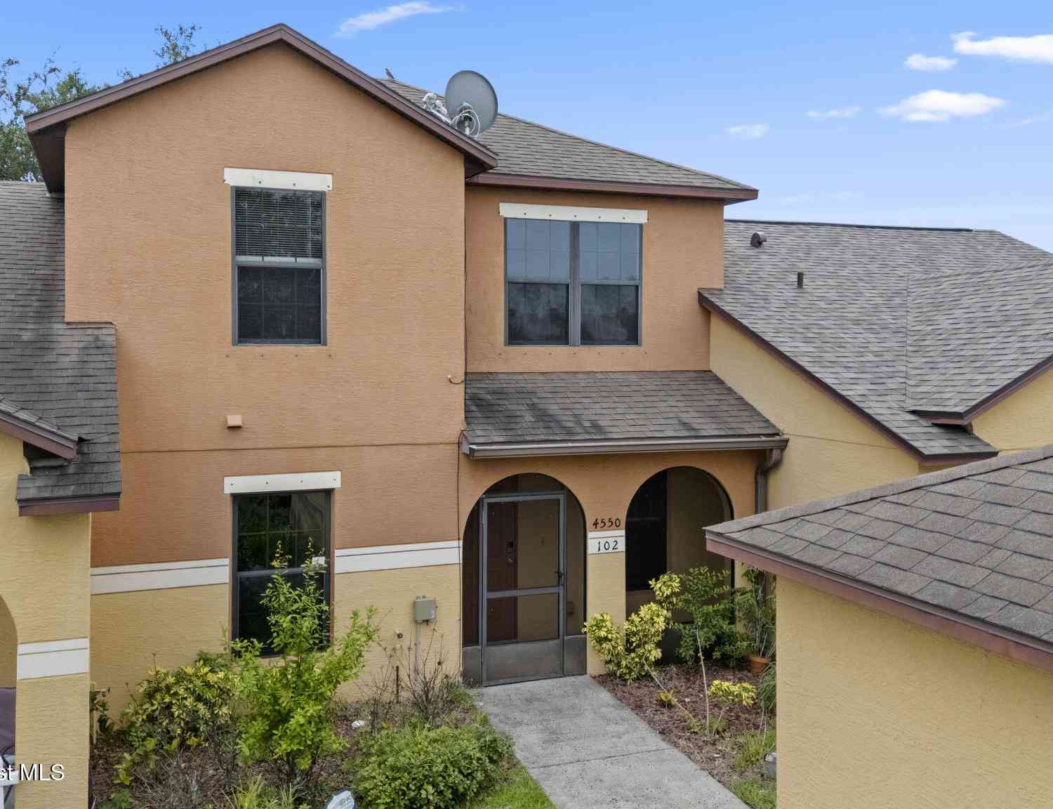 Townhouse For Sale - 4550 Radiant Way #102<br/> Brevard County, Melbourne, FL 32901