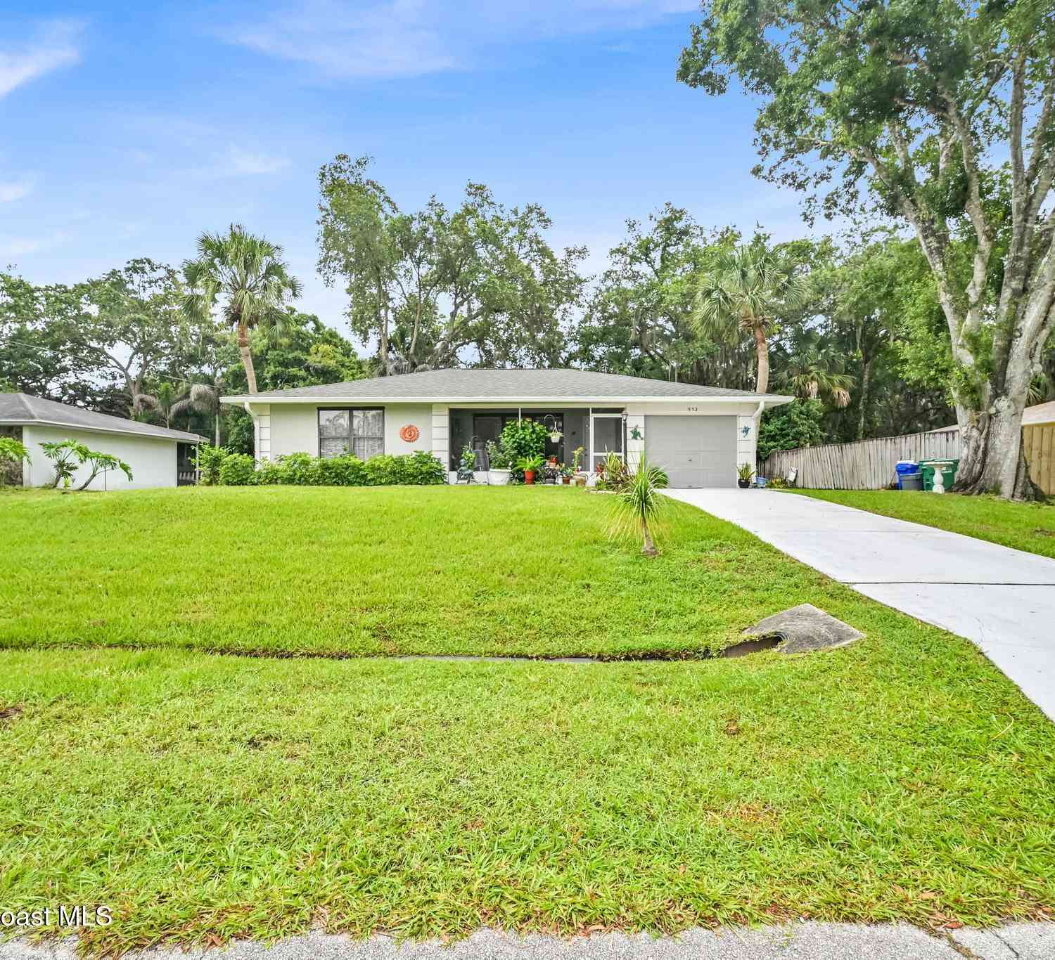 Homes For Sale - 932 Starflower Avenue<br/> Sebastian, FL 32958