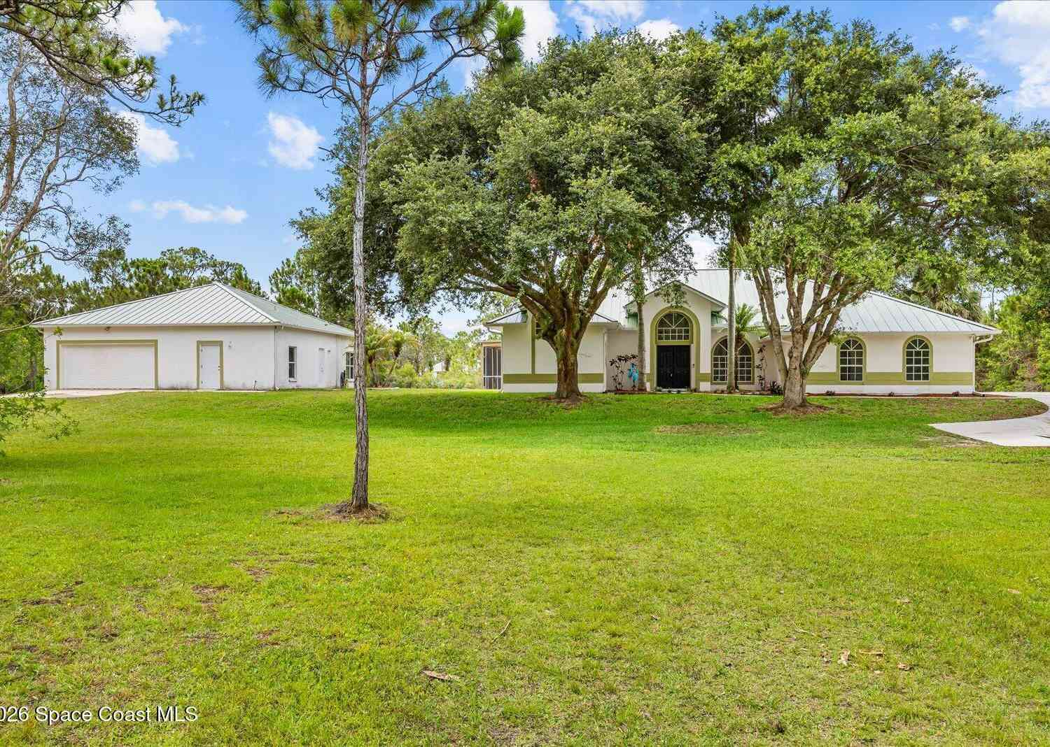 Homes For Sale - 4691 Mooney Lane<br/> Grant, FL 32949