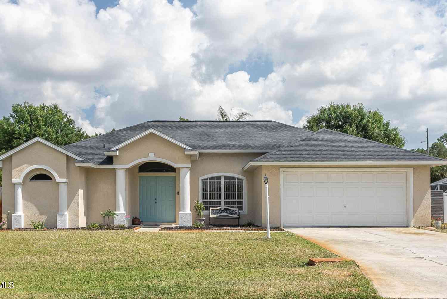 Homes For Rent - 4920 48th Place<br/> Vero Beach, FL 32967