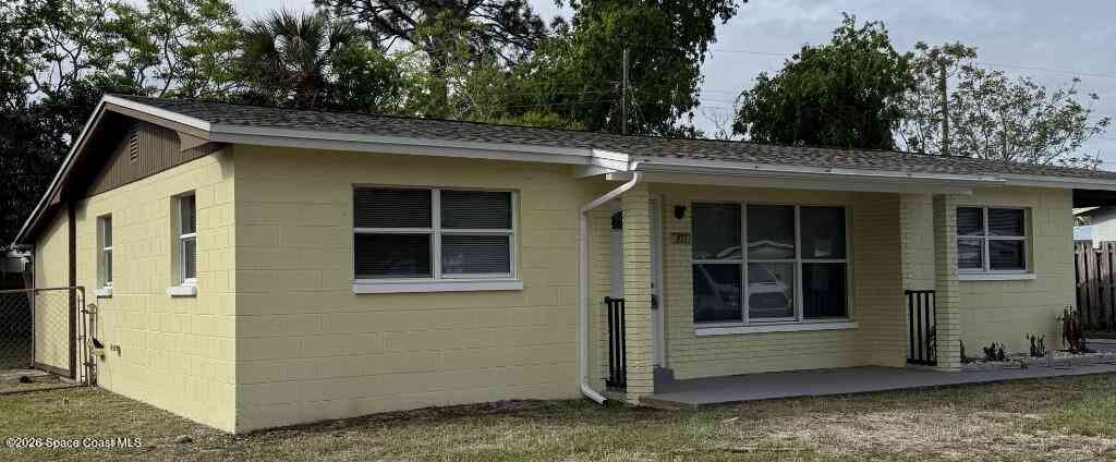 Homes For Sale - 977 Poinsetta Street<br/> Cocoa, FL 32927