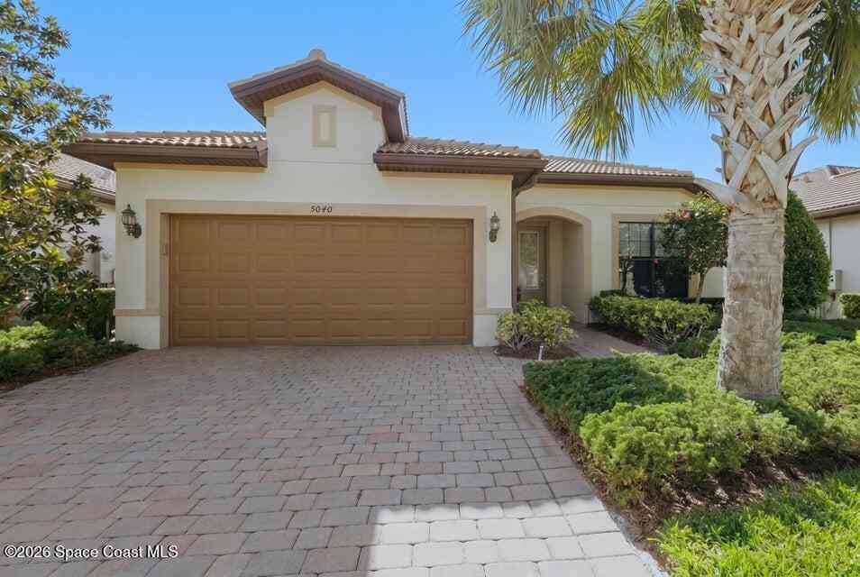 Homes For Sale - 5040 Pendelton Square<br/> Vero Beach, FL 32967