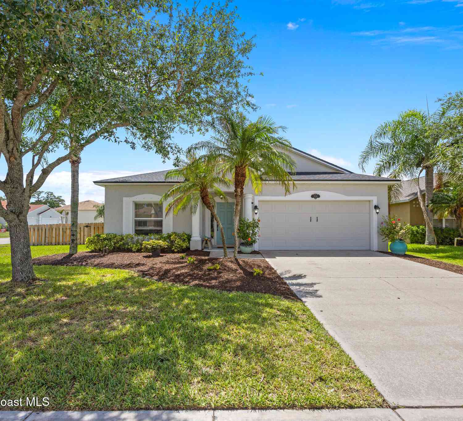 Homes For Sale - 2049 Maeve Circle<br/> Melbourne, FL 32904