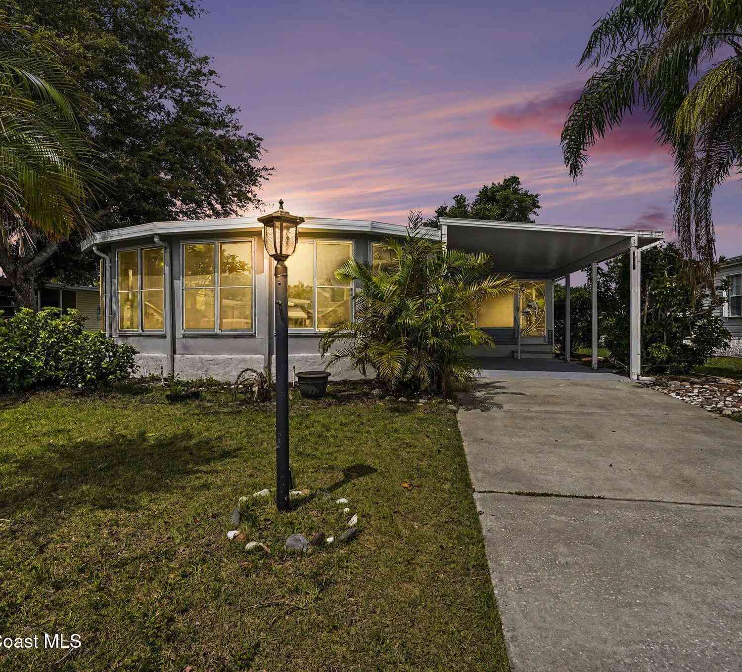 Mobile Home For Sale - 1043 Thrush Circle<br/> Barefoot Bay, FL 32976
