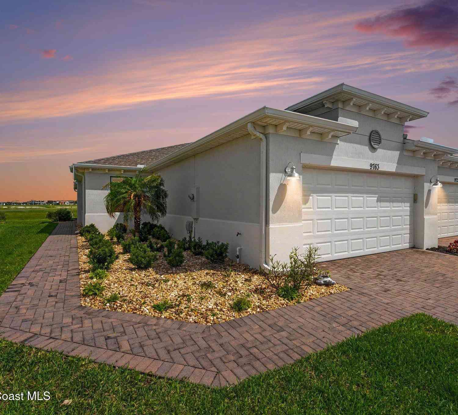 Homes For Sale - 9763 Alister Drive<br/> Melbourne, FL 32940