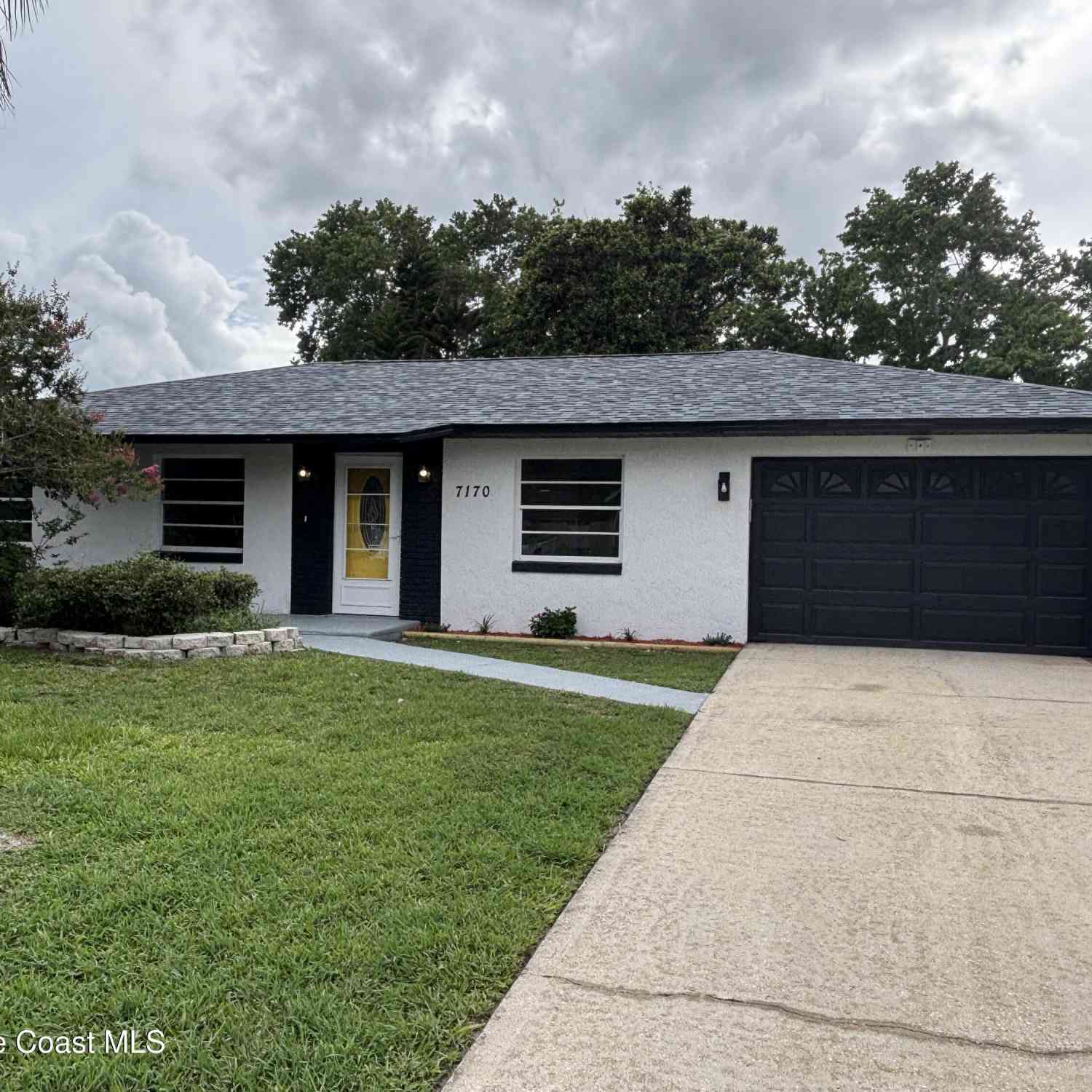 Homes For Sale - 7170 Whitney Avenue<br/> Cocoa, FL 32927