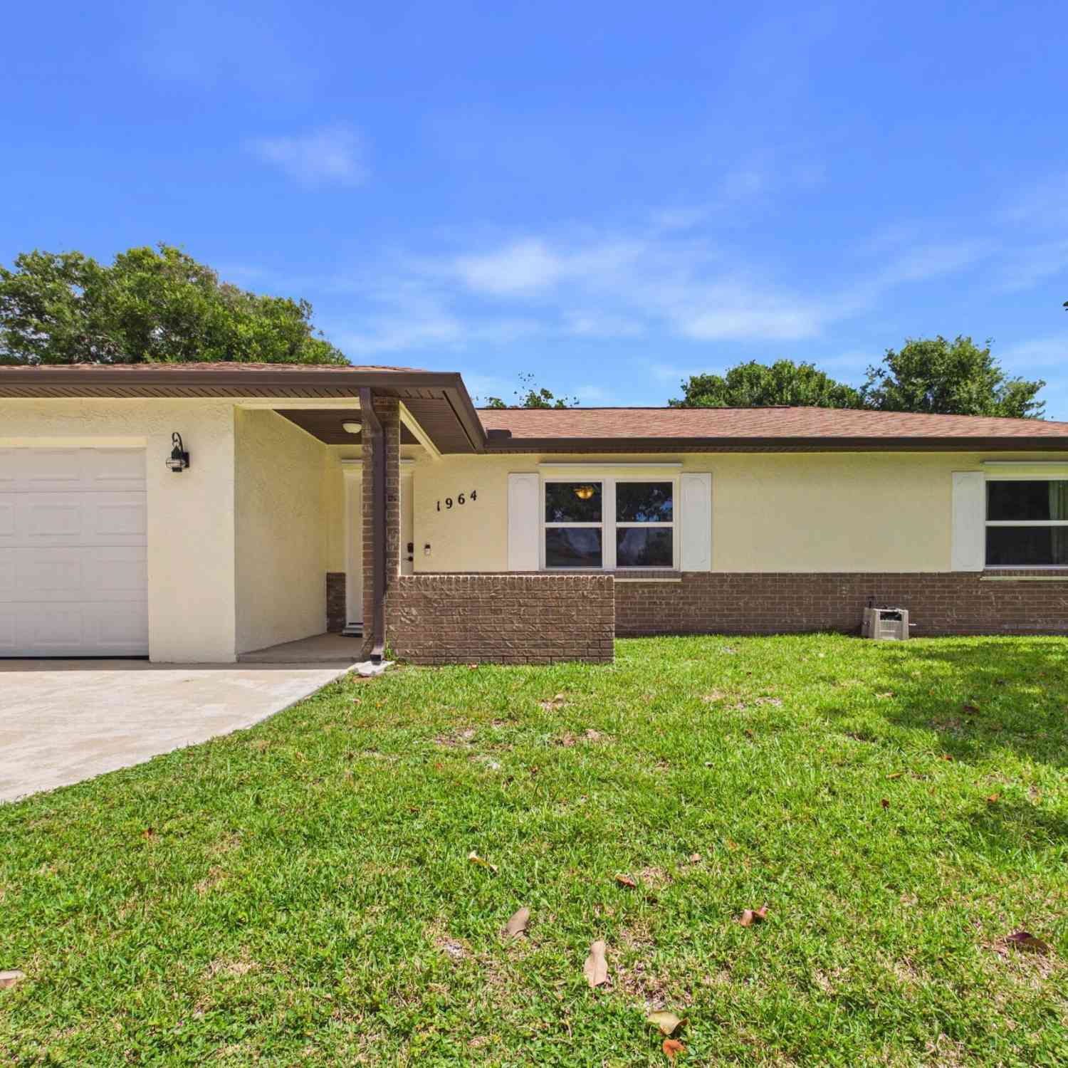 Homes For Sale - 1964 W Shores Road<br/> Brevard County, Melbourne, FL 32935