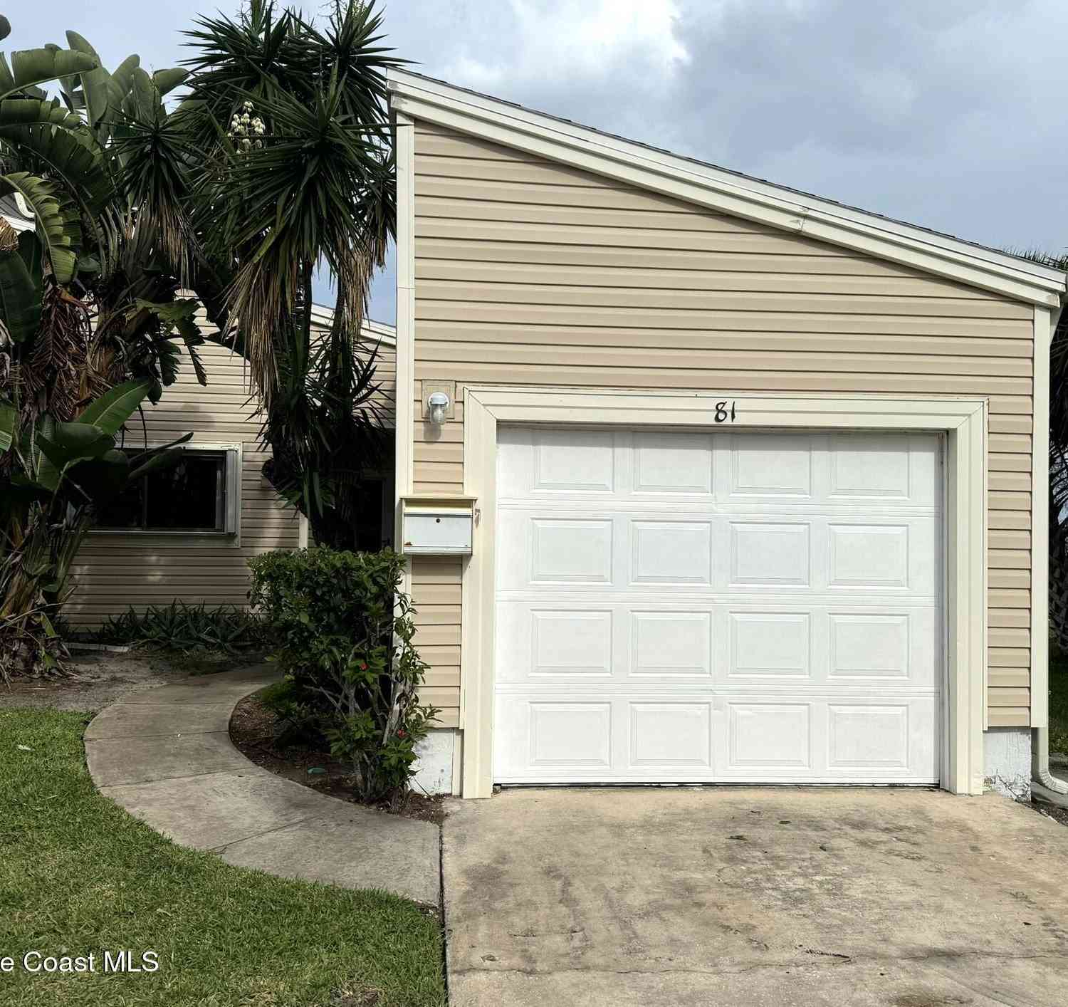 Townhouse For Rent - 81 Emerald Court<br/> Satellite Beach, FL 32937