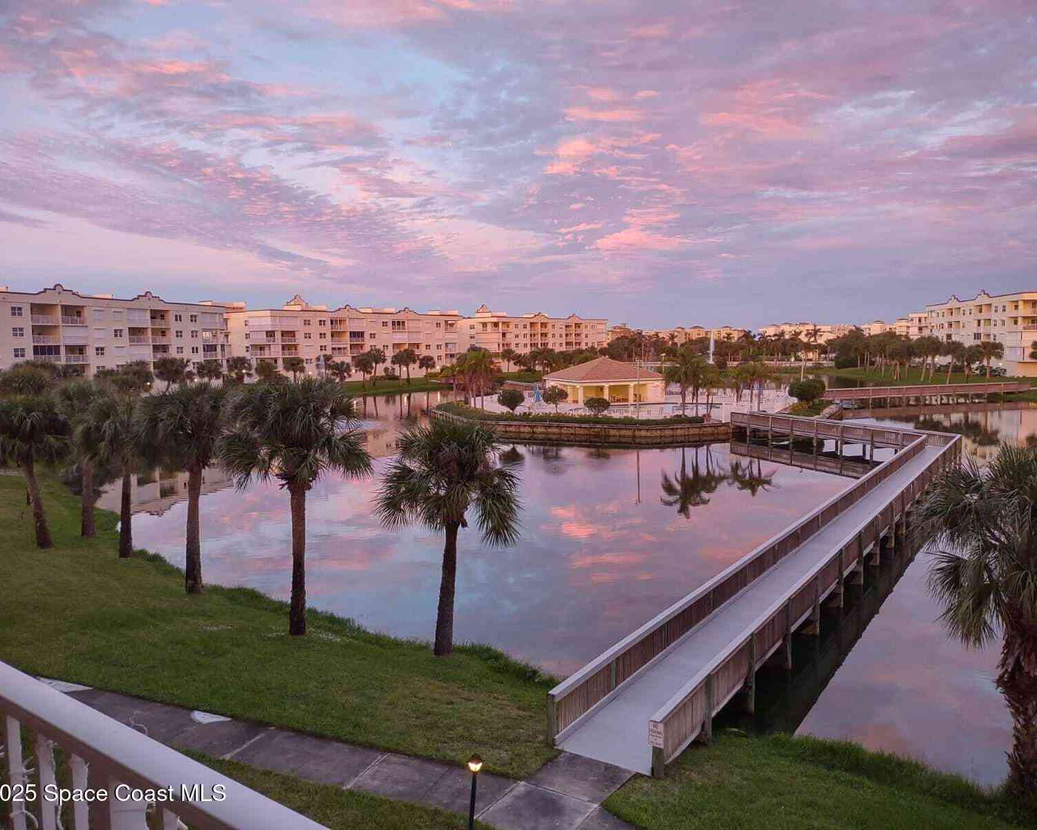 Condo For Rent - 8921 Lake Drive #304<br/> Cape Canaveral, FL 32920
