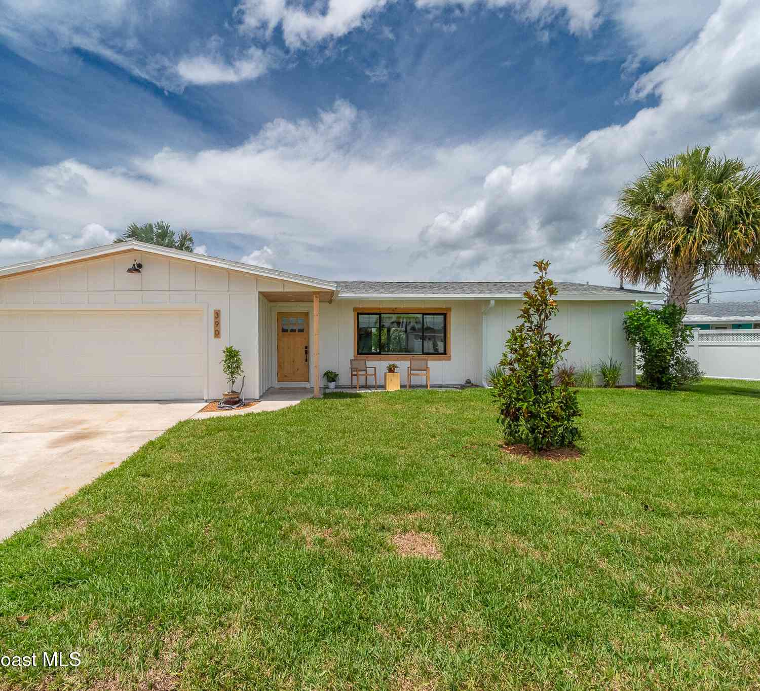 Homes For Sale - 390 Ursa Avenue<br/> Merritt Island, FL 32953