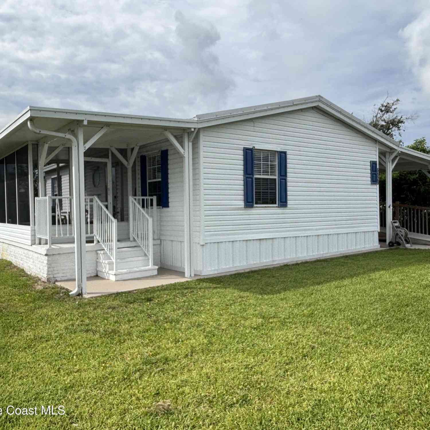 Mobile Home For Sale - 6129 97th Street<br/> Sebastian, FL 32958