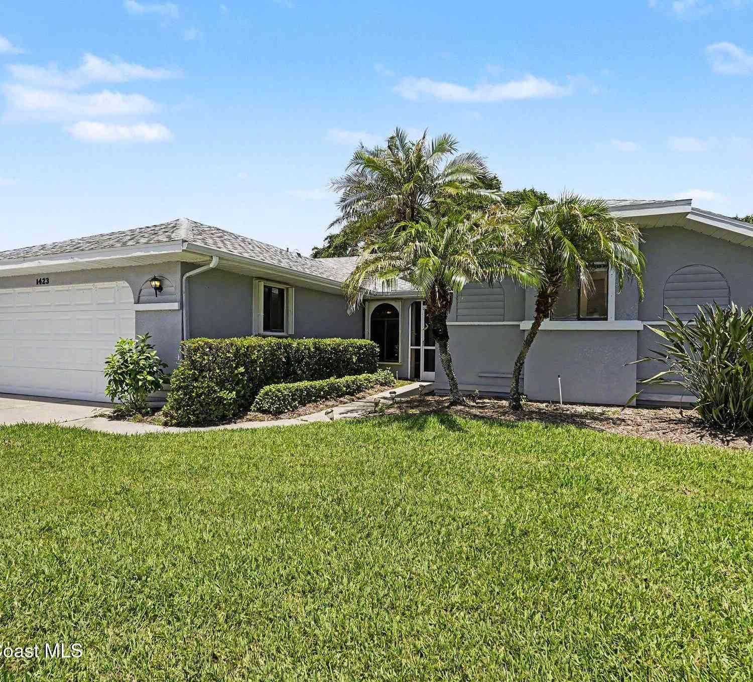 Homes For Sale - 1423 Independence Avenue<br/> Melbourne, FL 32940