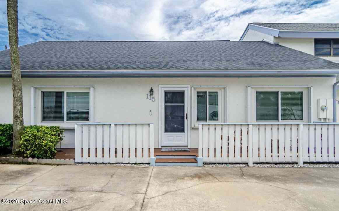 Townhouse For Rent - 115 Riverside Drive<br/> Cape Canaveral, FL 32920