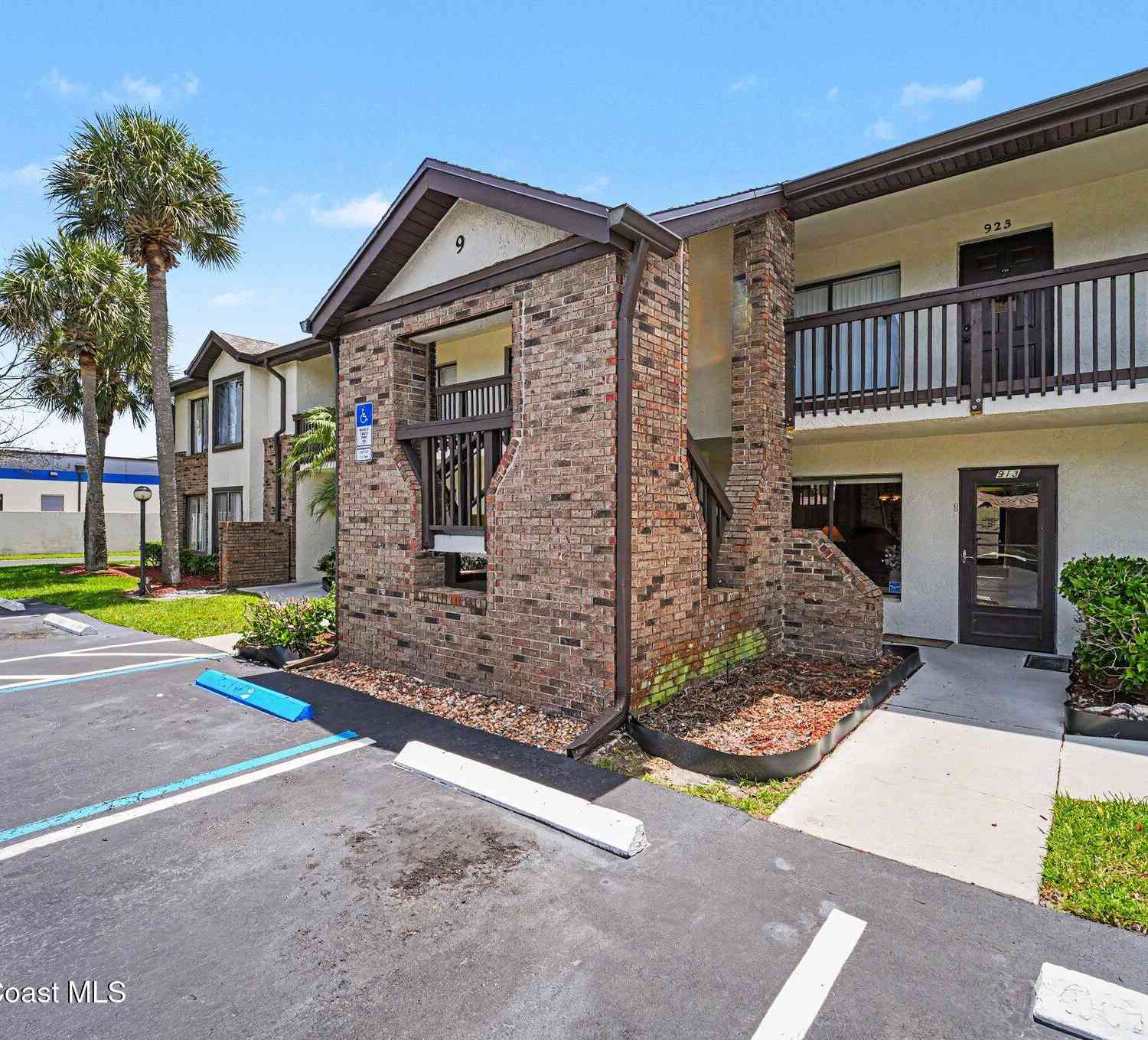 Condo For Sale - 1515 Huntington Lane #913<br/> Rockledge, FL 32955