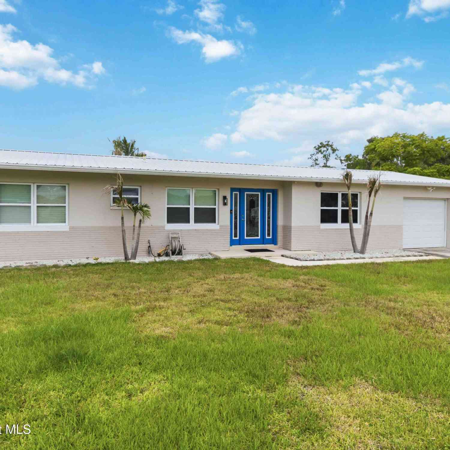 Homes For Sale - 2165 Topaz Court<br/> Merritt Island, FL 32953