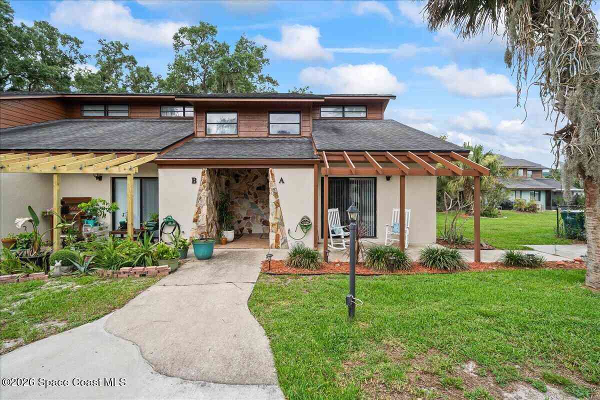 Townhouse For Sale - 1130 Gary Hunt Road #A<br/> Cocoa, FL 32926