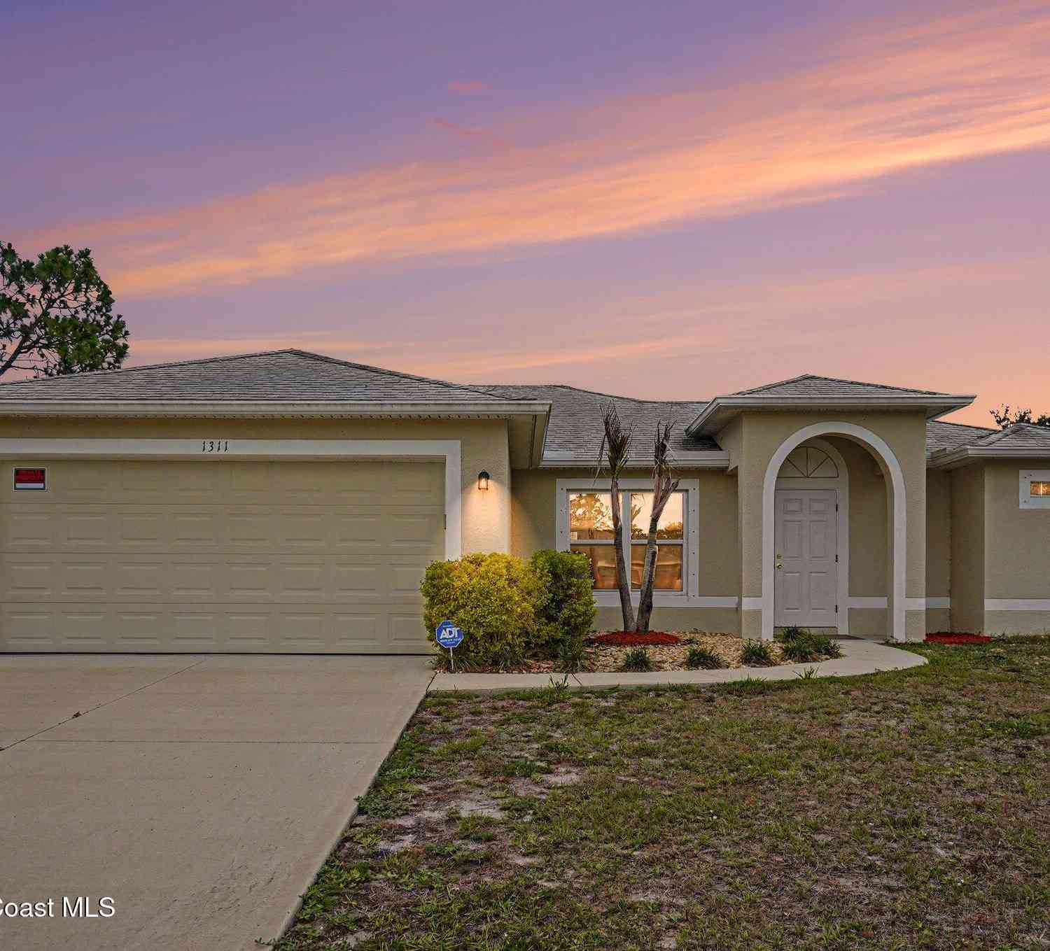 Homes For Sale - 1311 Paragon Road<br/> Palm Bay, FL 32909