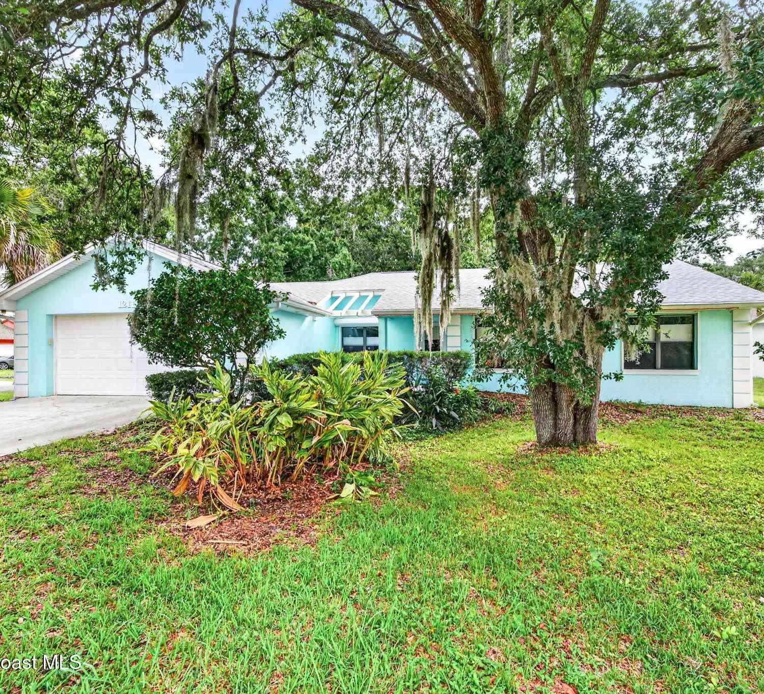 Homes For Sale - 1211 Rainbow Road<br/> Palm Bay, FL 32909