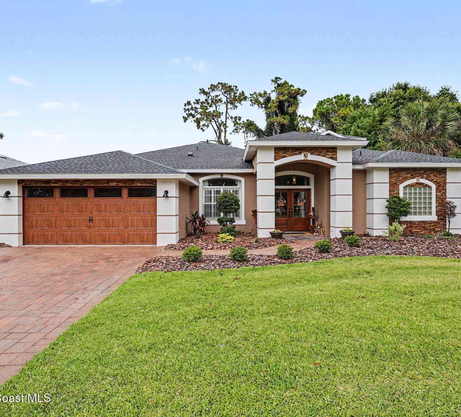 Homes For Sale - 663 Sheridan Woods Drive<br/> Melbourne, FL 32904