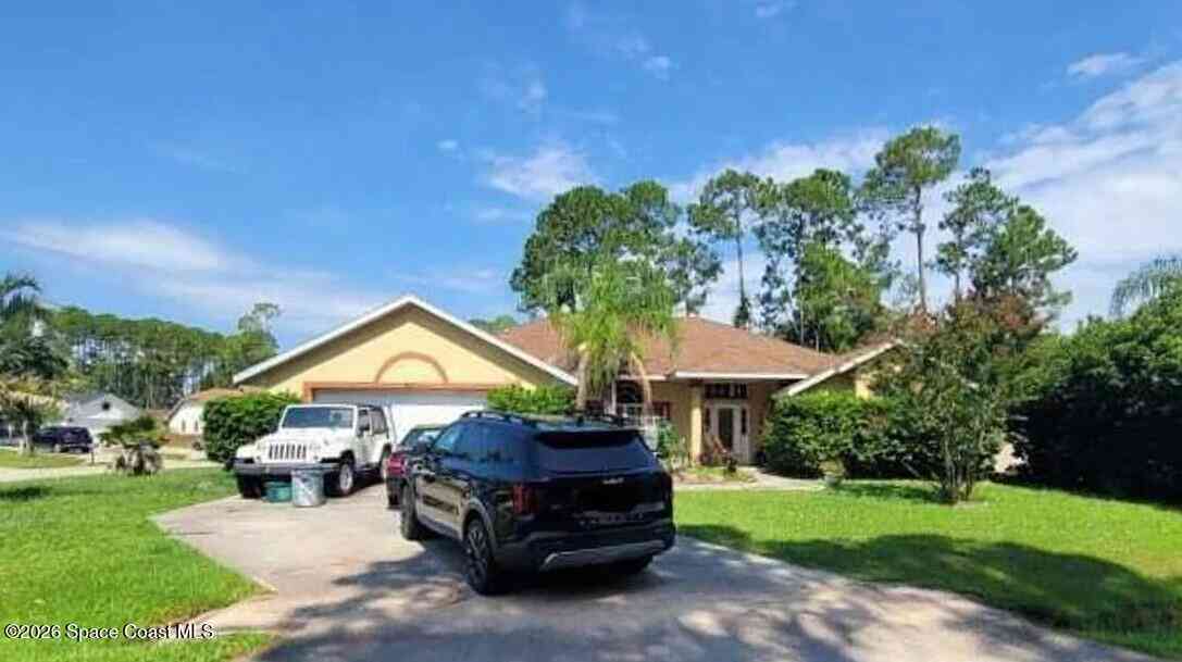 Homes For Sale - 63 Beachway Drive<br/> Palm Coast, FL 32137