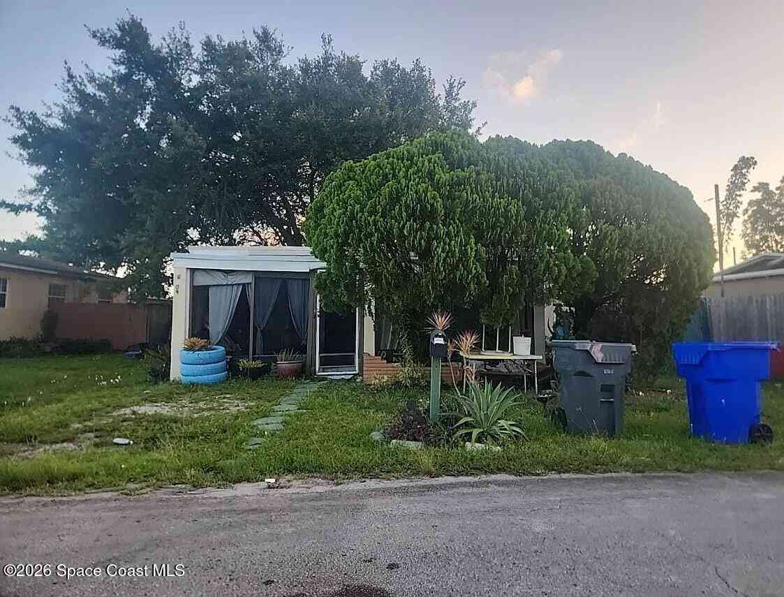 Homes For Sale - 6109 Lincoln Street<br/> Hollywood, FL 33021