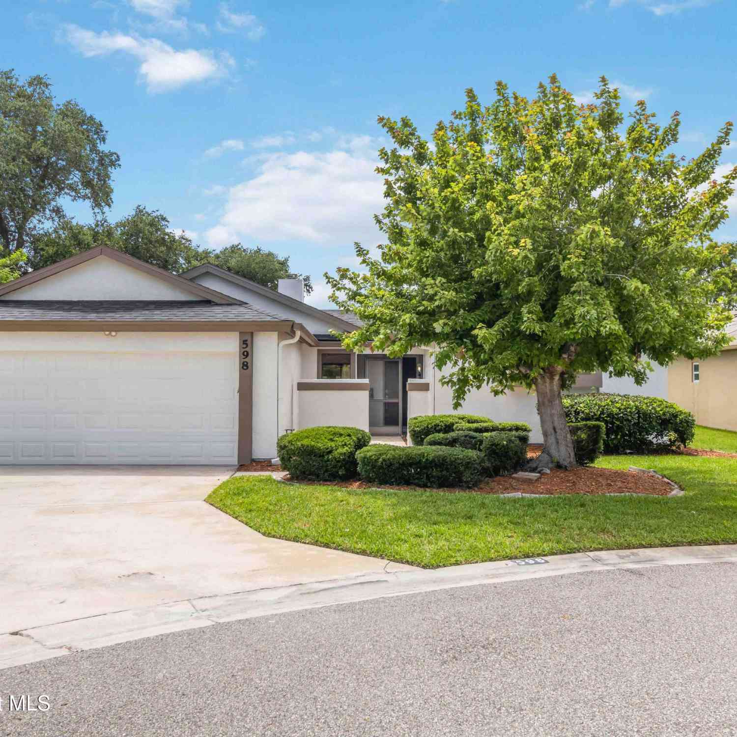 Homes For Sale - 598 Pine Forest Court<br/> Melbourne, FL 32940