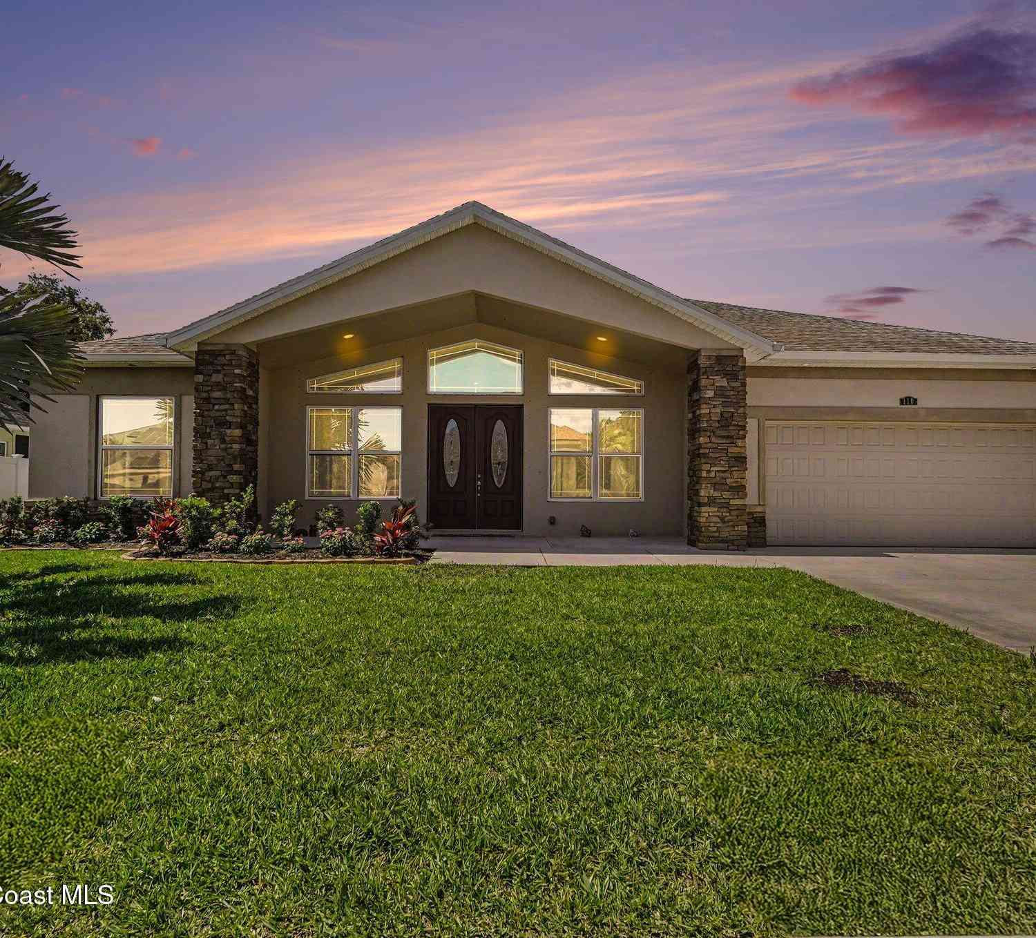 Homes For Sale - 110 Via Catalano Court<br/> Brevard County, Palm Bay, FL 32907